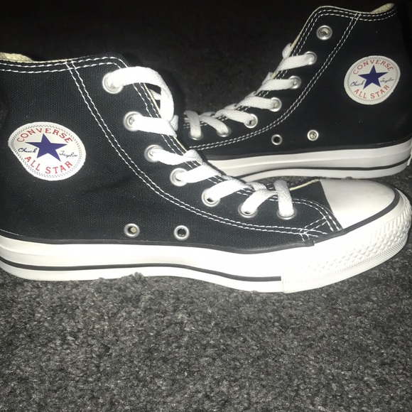 Black high top converse - Picture 2 of 2
